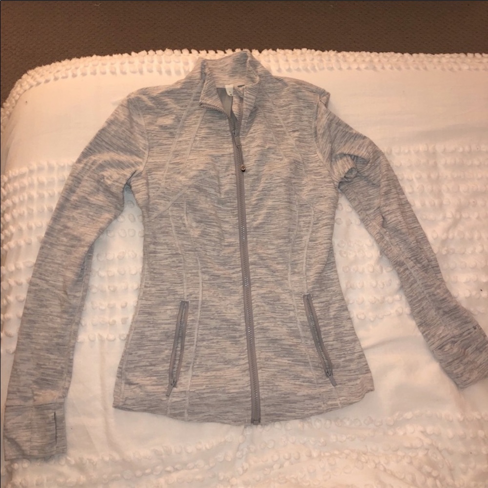 Lululemon size 6 jacket